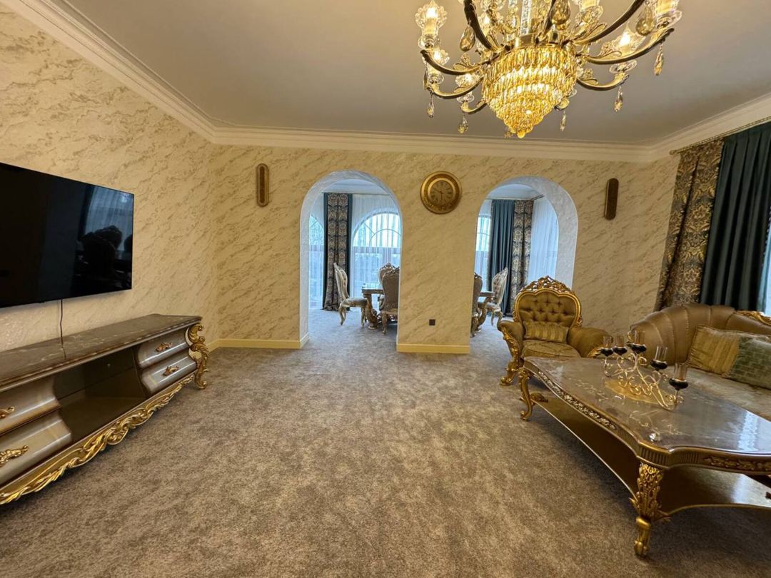 Satılır 6 otaqlı həyət evi/bağ evi 600 m² — Ev, villa, Bakı (8)