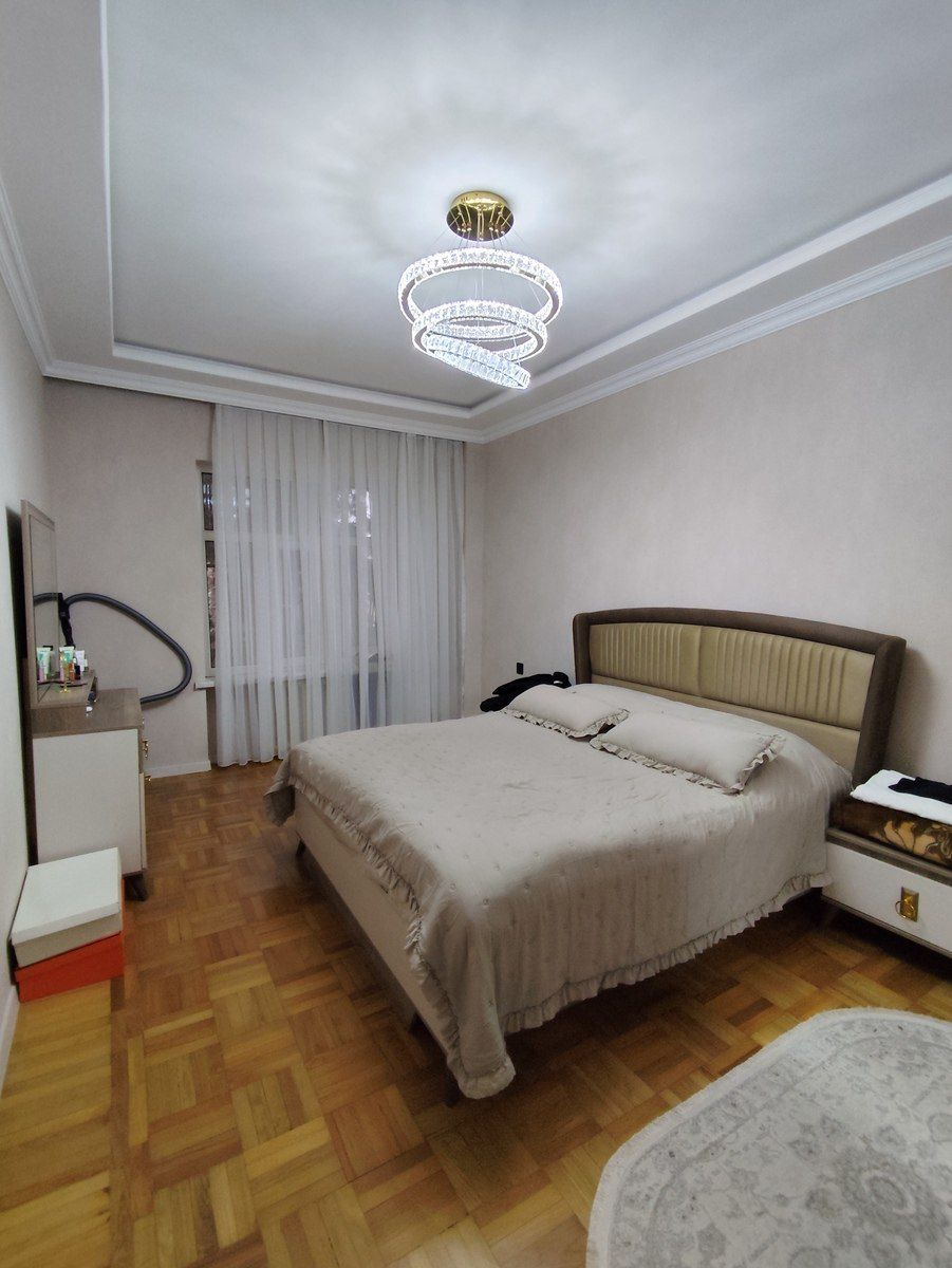 Satılır 4 otaqlı köhnə tikili 100 m² — Mənzil, Bakı (5)