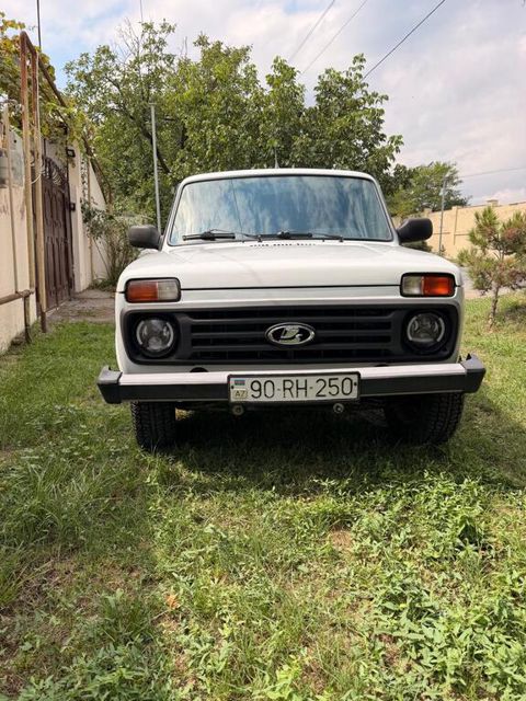 Lada (VAZ) Niva, 1.7 L, 2013 il, 150 000 km — Qusar