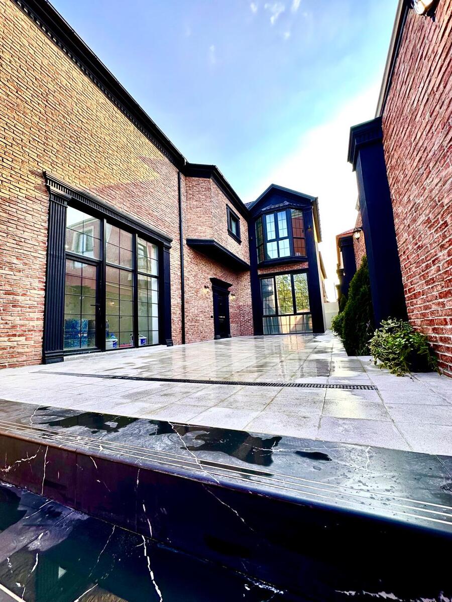 Satılır 5 otaqlı həyət evi/bağ evi 250 m² — Ev, villa, Bakı (2)