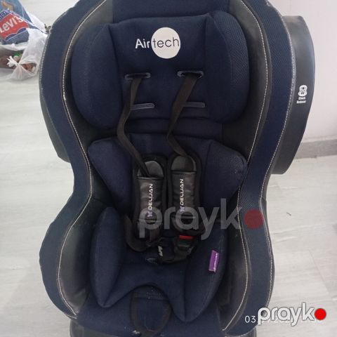 Uşaq avtomobil oturacağı — Bakı
