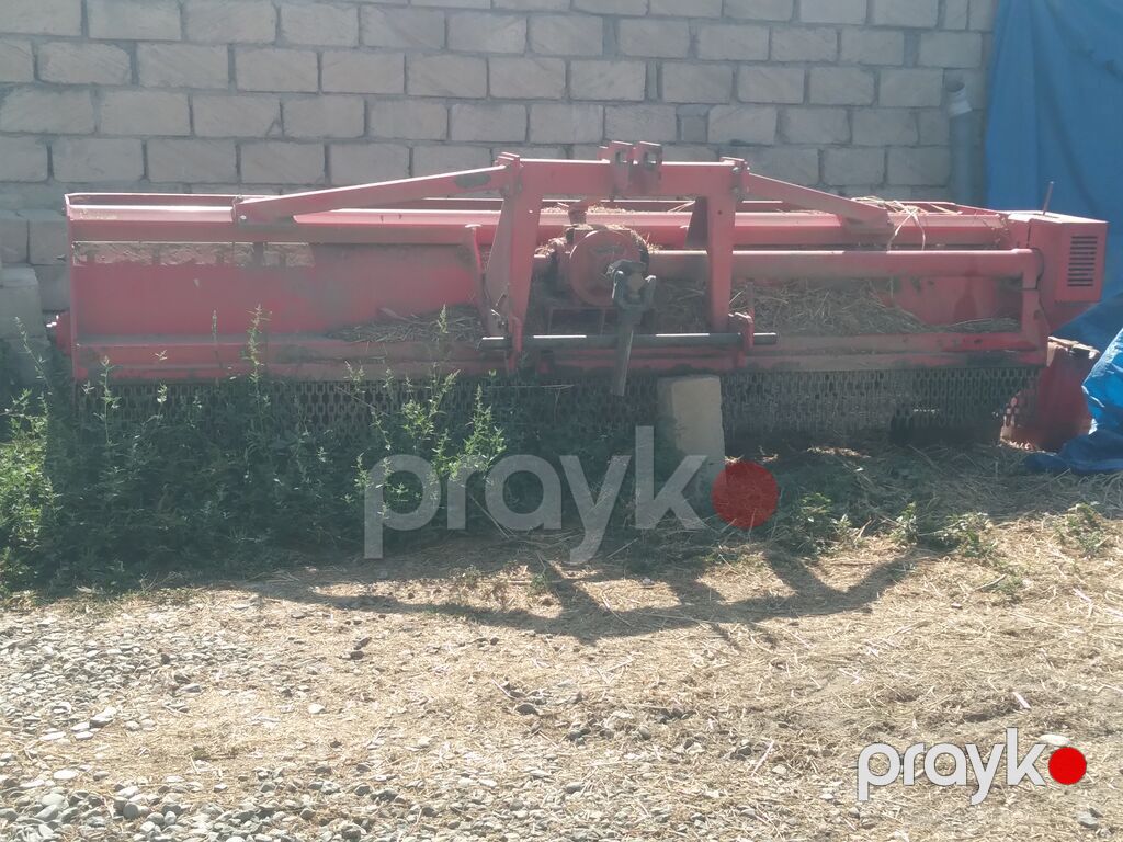 Belarus markalı traktor və əlavə kənd təsərrüfatı avadanlığı təqdim — Traktorlar, Ağcabədi (3)