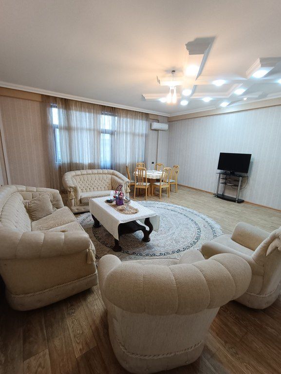 İcarəyə verilir 3 otaqlı yeni tikili 160 m² — Mənzil, Bakı (5)