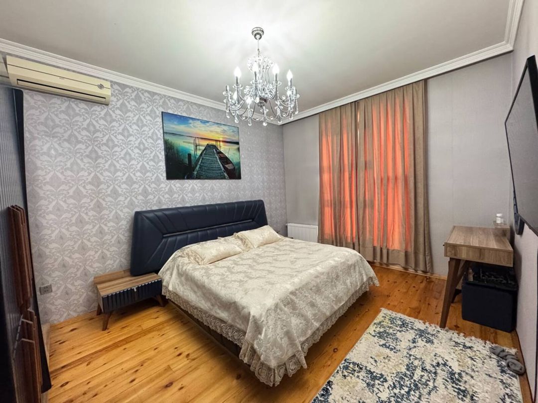 Satılır 5 otaqlı həyət evi/bağ evi 240 m² — Ev, villa, Bakı (11)