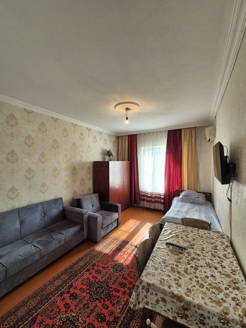 Satılır 1 otaqlı köhnə tikili 40 m² — Bakı