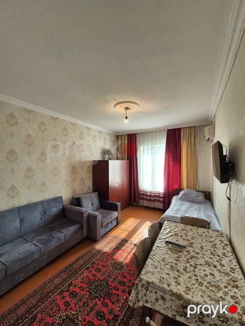 Satılır 1 otaqlı köhnə tikili 40 m²