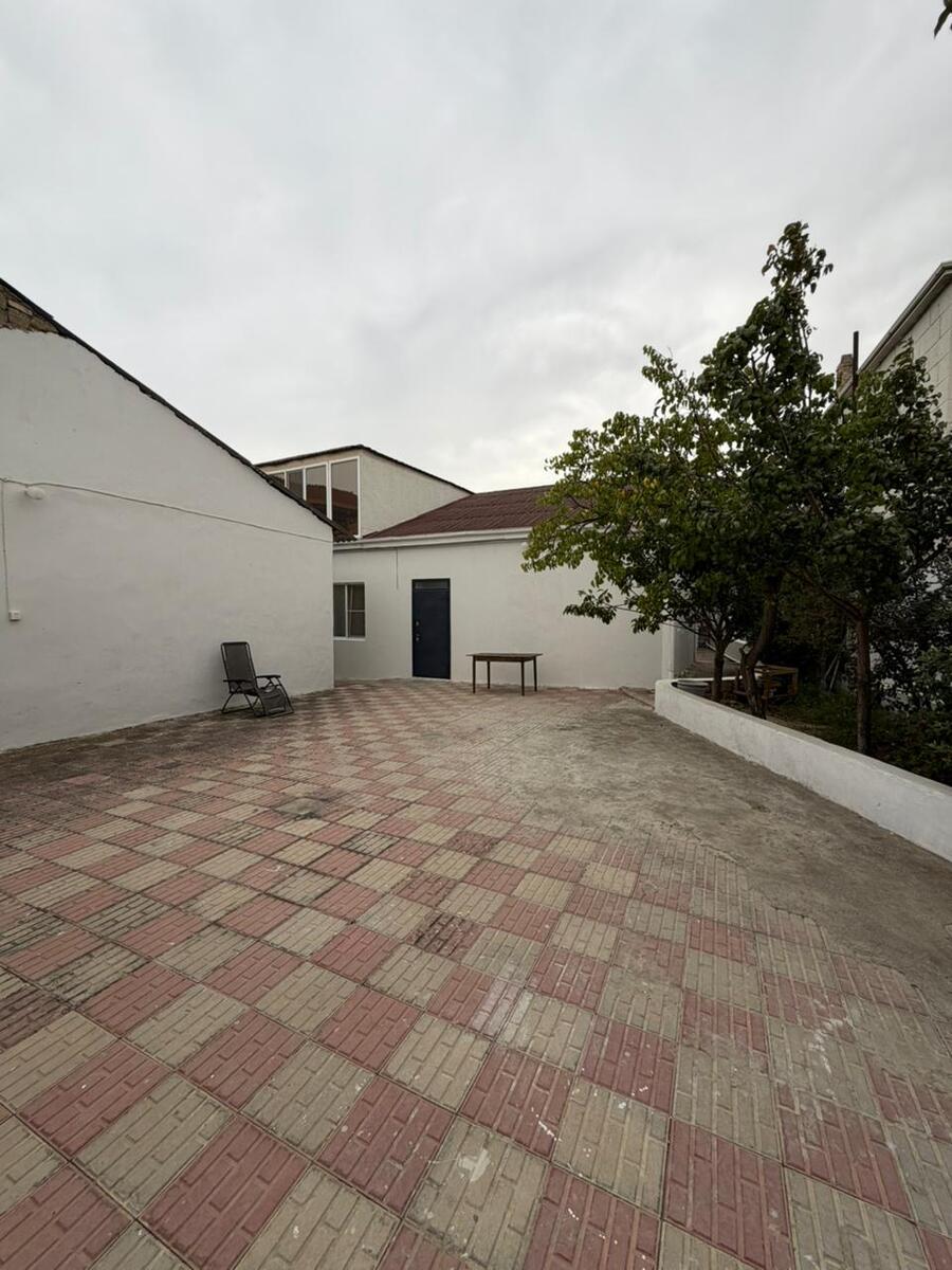 Satılır 5 otaqlı həyət evi/bağ evi 250 m² — Ev, villa, Bakı (10)