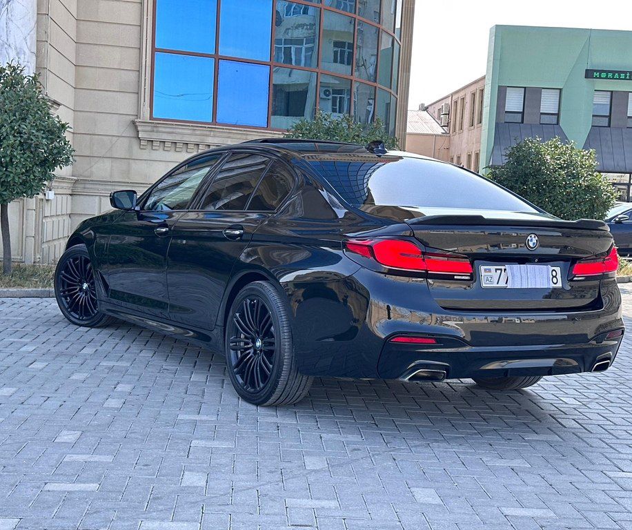 BMW 530e, 2.0 L, 12 kWh, 2017 il, 176 000 km — Avtomobillər, Bakı (9)