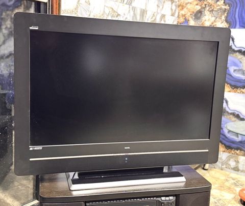 Vestel Millenium 42" HD Ready Tft-lcd televizor. Əsas xüsusiyyətlər — Bakı