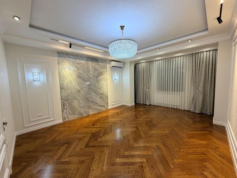 Satılır 4 otaqlı yeni tikili 181 m² — Bakı