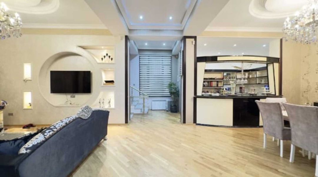 Satılır 7 otaqlı həyət evi/bağ evi 450 m² — Ev, villa, Bakı (11)