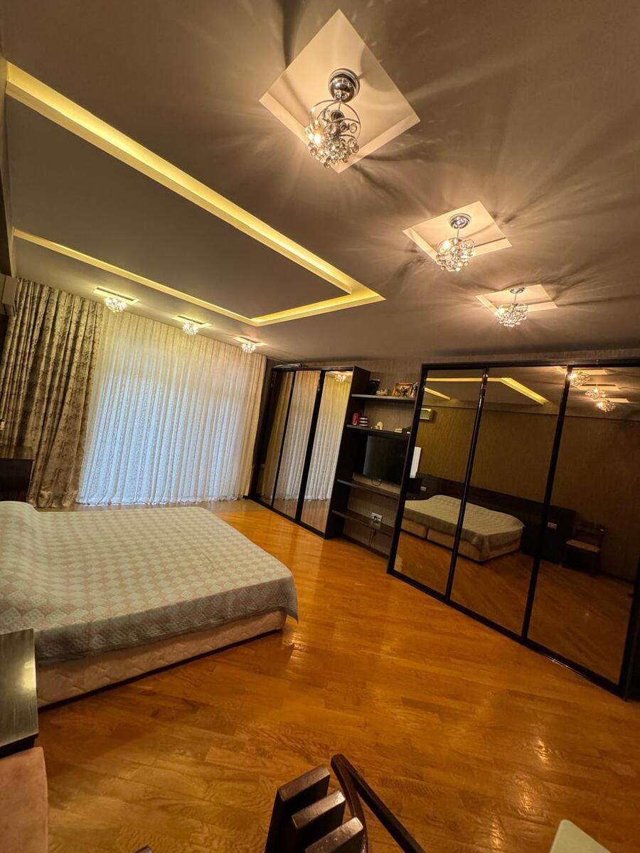 Satılır 7 otaqlı yeni tikili 450 m² — Mənzil, Bakı (6)