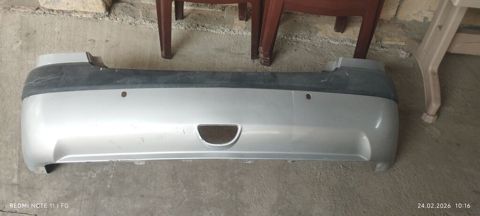Kia Rio Arxa bamper – gümüş rəng, qara üst moldinq ilə. Universal — Quba