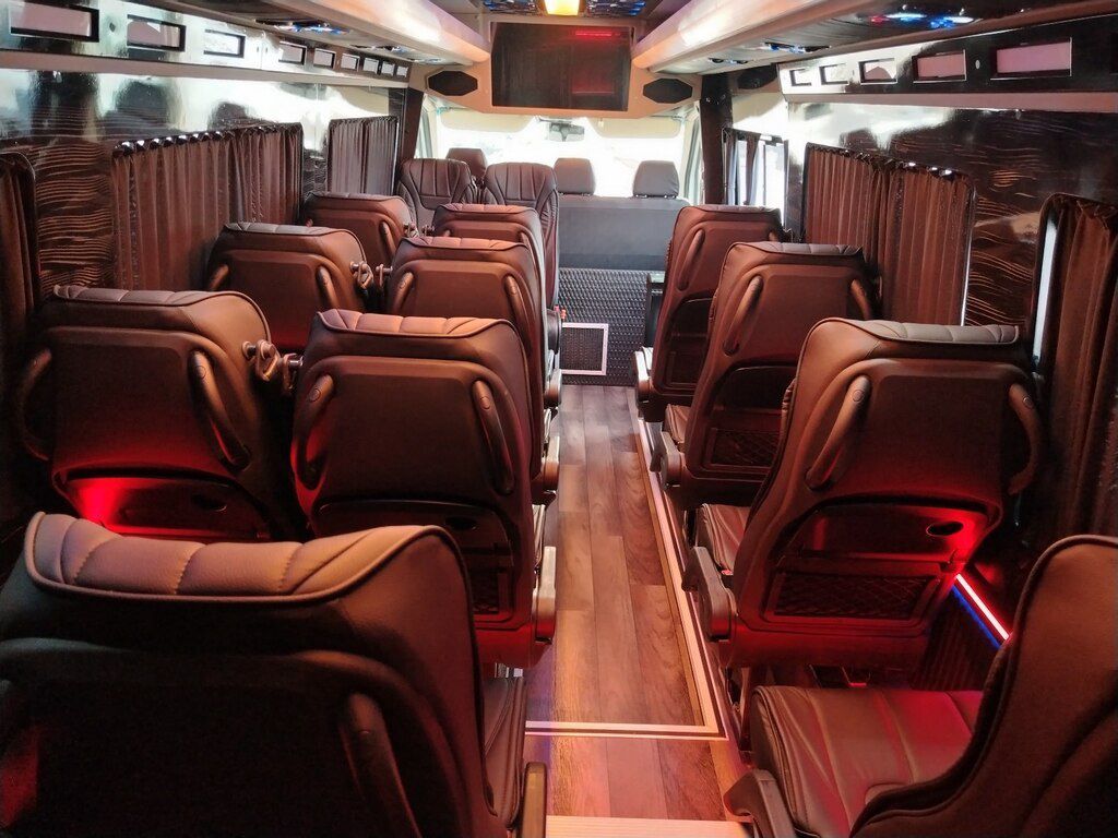 Avtobus sifarişi — Avtomobil icarəsi, Bakı (9)