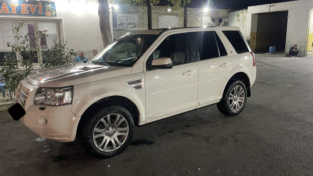 Land Rover Freelander, 3.2 L, 2009 il, 270 000 km — Avtomobillər, Bakı (2)