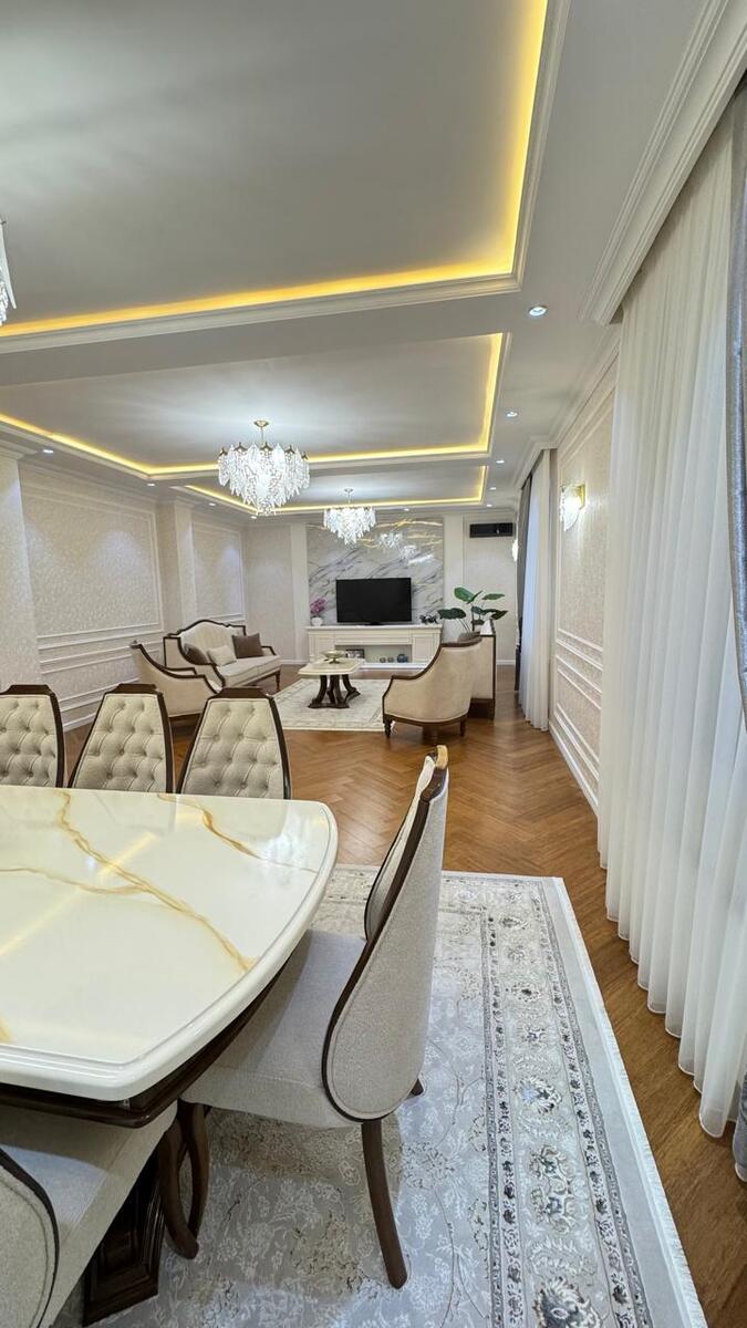 Satılır 6 otaqlı həyət evi/bağ evi 450 m² — Ev, villa, Bakı (8)