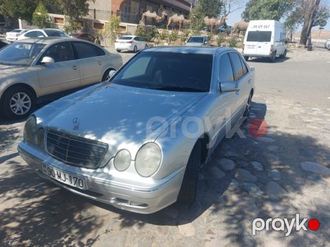 Mercedes E 200, 2.0 L, 2000 il, 400 000 km