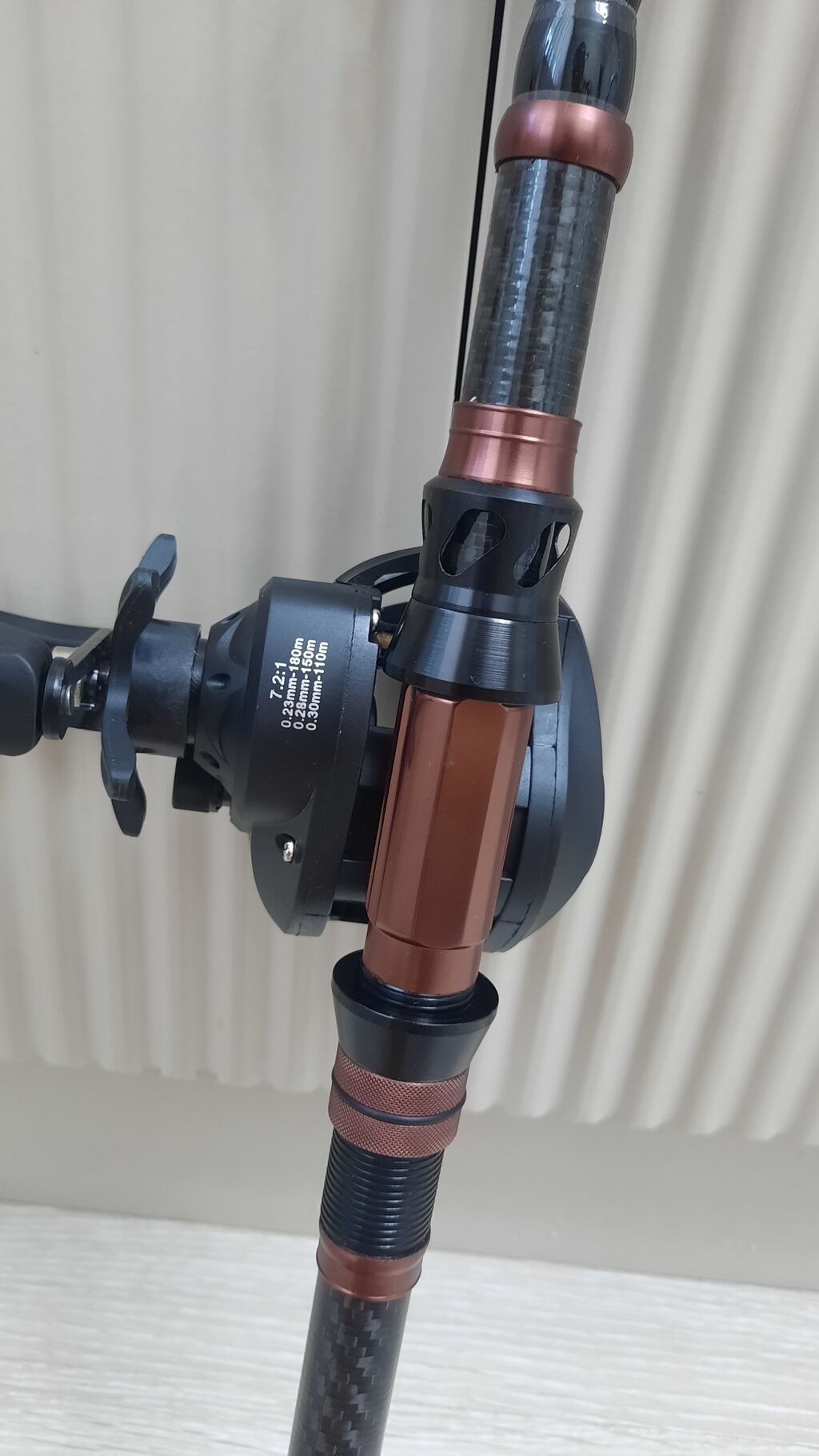 Baitcasting tipli teleskop balıqçı dəsti - Qarmaq: Karbon lifli — Camping, ovçuluq və balıqçılıq, Xırdalan (2)