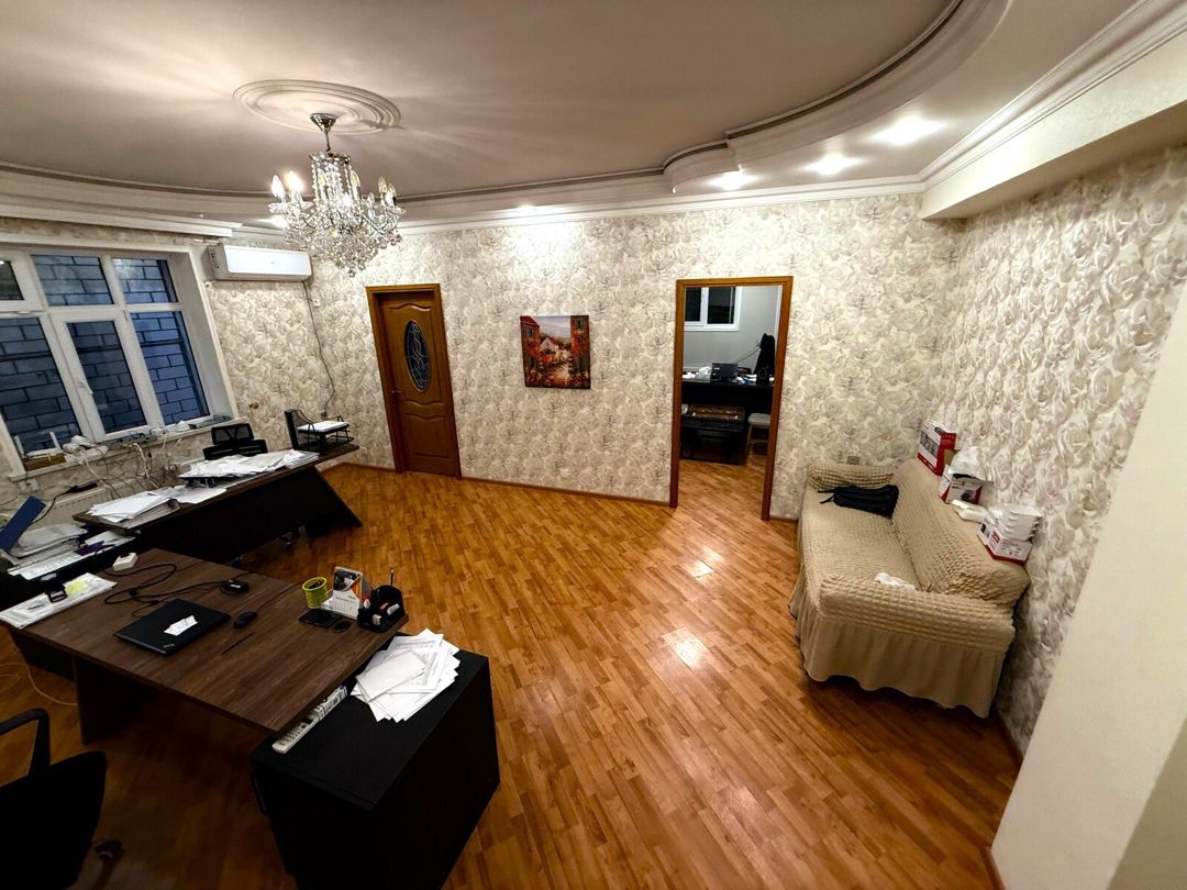 Satılır 12 otaqlı həyət evi/bağ evi 900 m² — Ev, villa, Bakı (12)