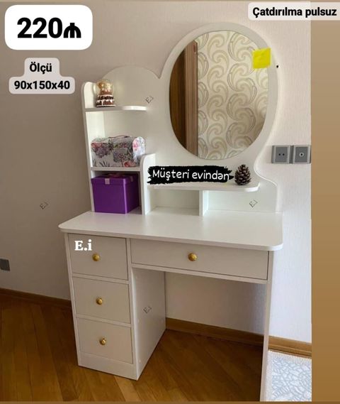 Vizaj/komodlu güzgü masası - Ölçü: 90 x 150 x 40 sm (şəkildə — Bakı