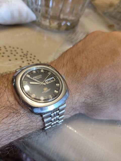 "Ricoh" qol saatı — Wristwatches