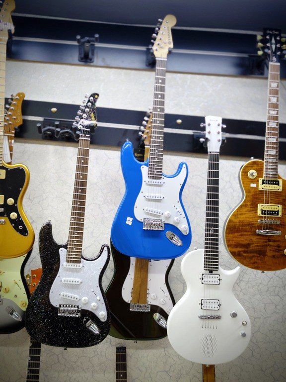 Elektro gitara — Musiqiə alətləri, Bakı (6)