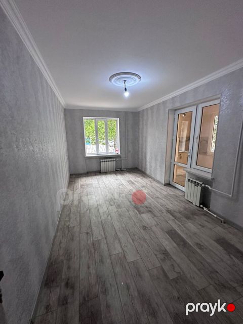 Satılır 3 otaqlı köhnə tikili 65 m²