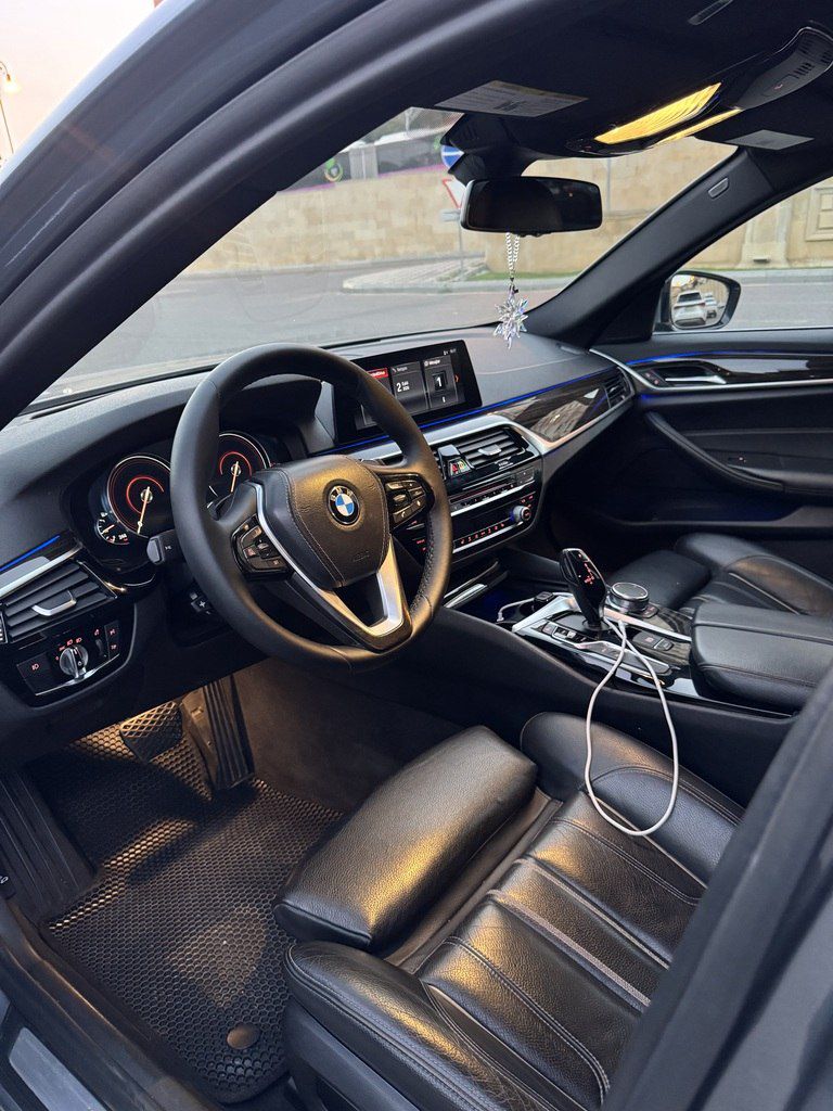 BMW 530e, 2.0 L, 12 kWh, 2017 il, 184 000 km — Avtomobillər, Bakı (8)