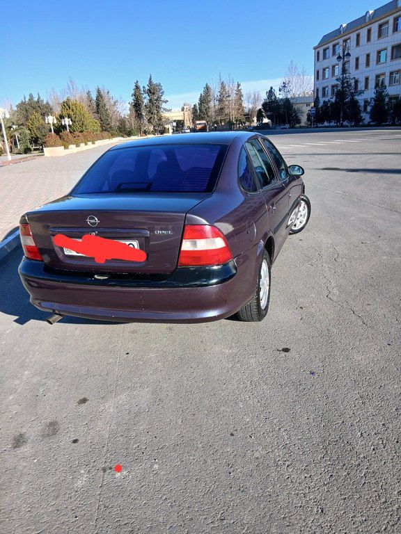 Opel Vectra, 1.8 L, 1996 il, 311 770 km — Avtomobillər, Ucar (9)
