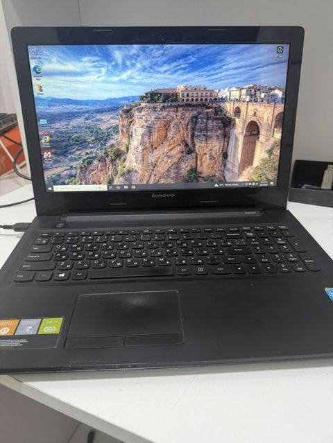 Lenovo noutbuk - Model: Lenovo (15.6" ekran) - Prosessor: Intel Core — Bakı