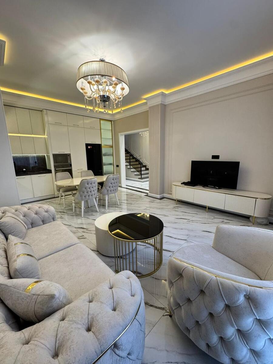 Satılır 6 otaqlı həyət evi/bağ evi 365 m² — Ev, villa, Bakı (9)