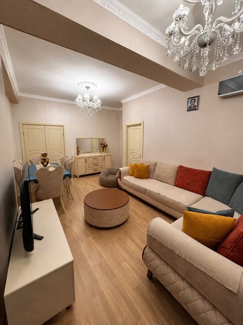 Satılır 3 otaqlı yeni tikili 81 m² — Bakı