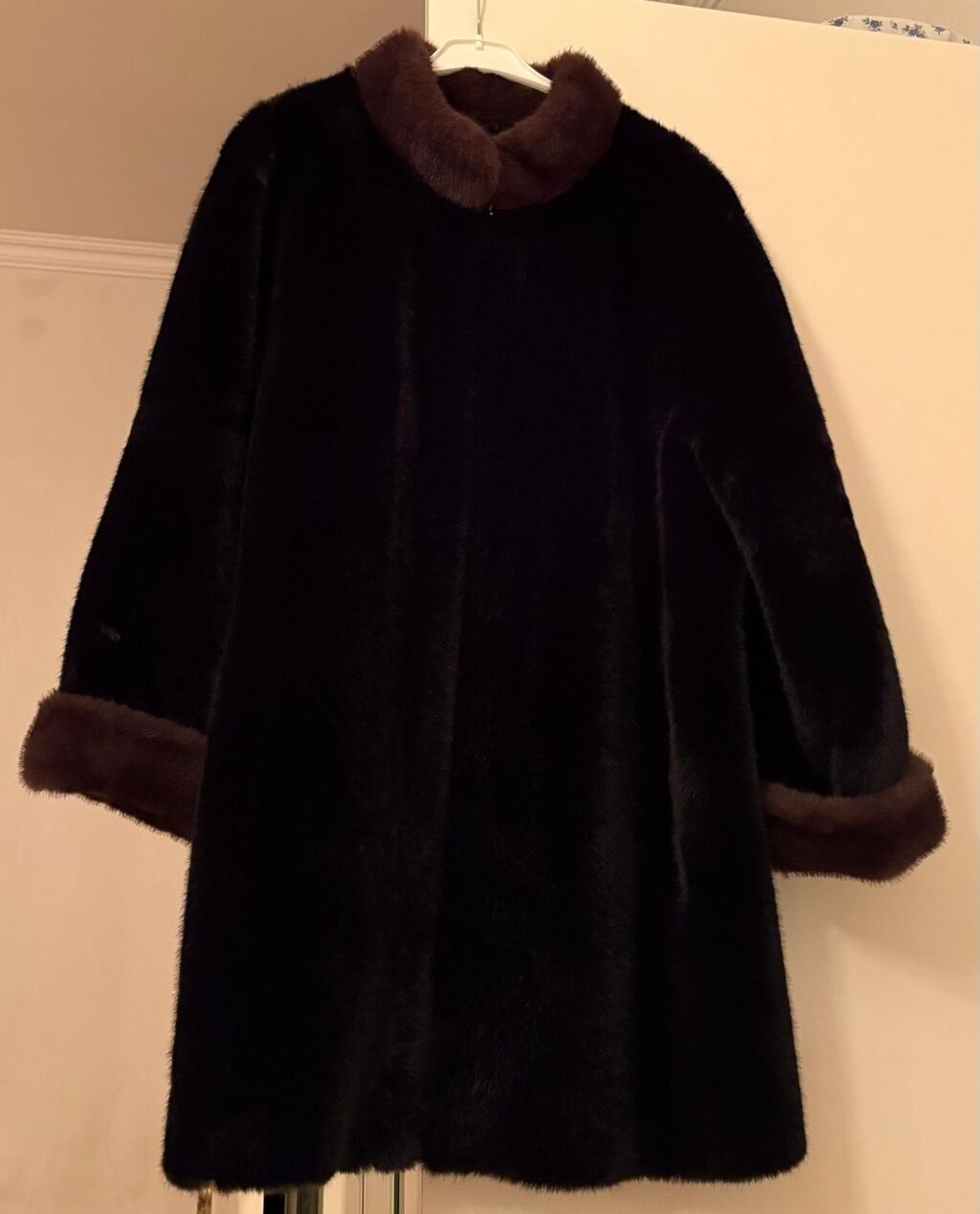 İkiüzlü (reversibl) qadın kürkü/palto - Model: qısa oversize kəsim — Şubə, Bakı (3)