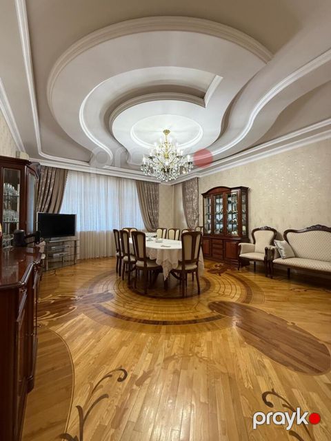 Satılır 4 otaqlı yeni tikili 186 m²