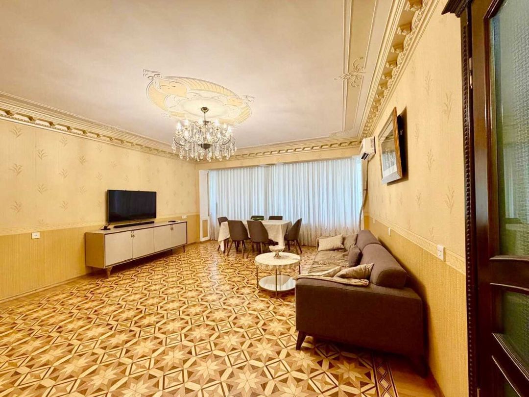 Satılır 4 otaqlı köhnə tikili 120 m² — Mənzil, Bakı (9)