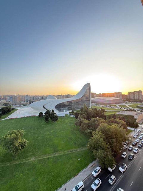 Satılır 4 otaqlı yeni tikili 176 m² — Bakı