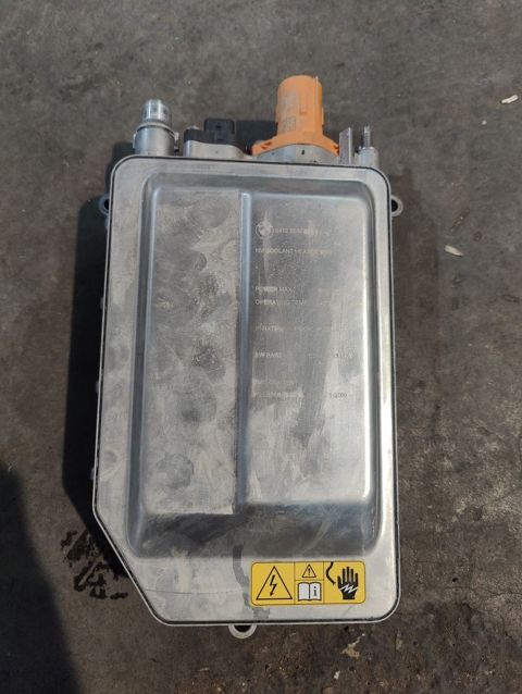 BMW I4 G26 2021-2026 elektrik soyuducu qızdırıcı 6712 5B36BF9 — Bakı