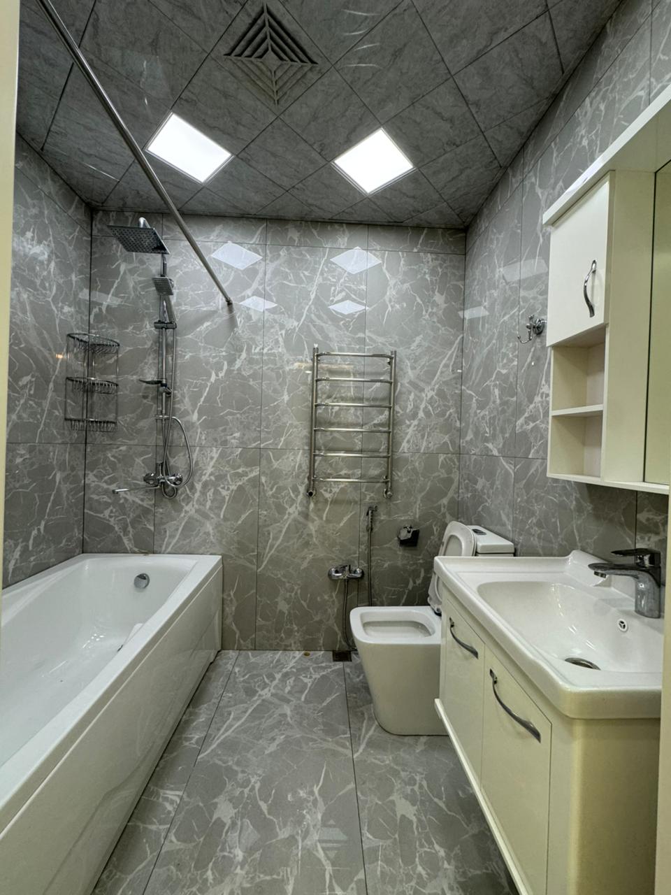 Satış: 3 otaqlı Yeni tikili, 160 m², Yasamal rayonu — Mənzil, Bakı (3)