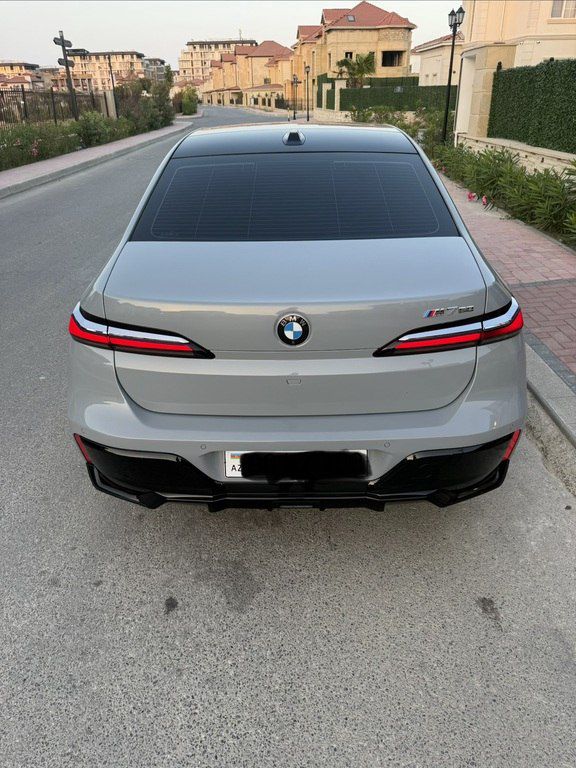 BMW 740, 3.0 L, 2023 il, 78 000 km — Avtomobillər, Bakı (2)
