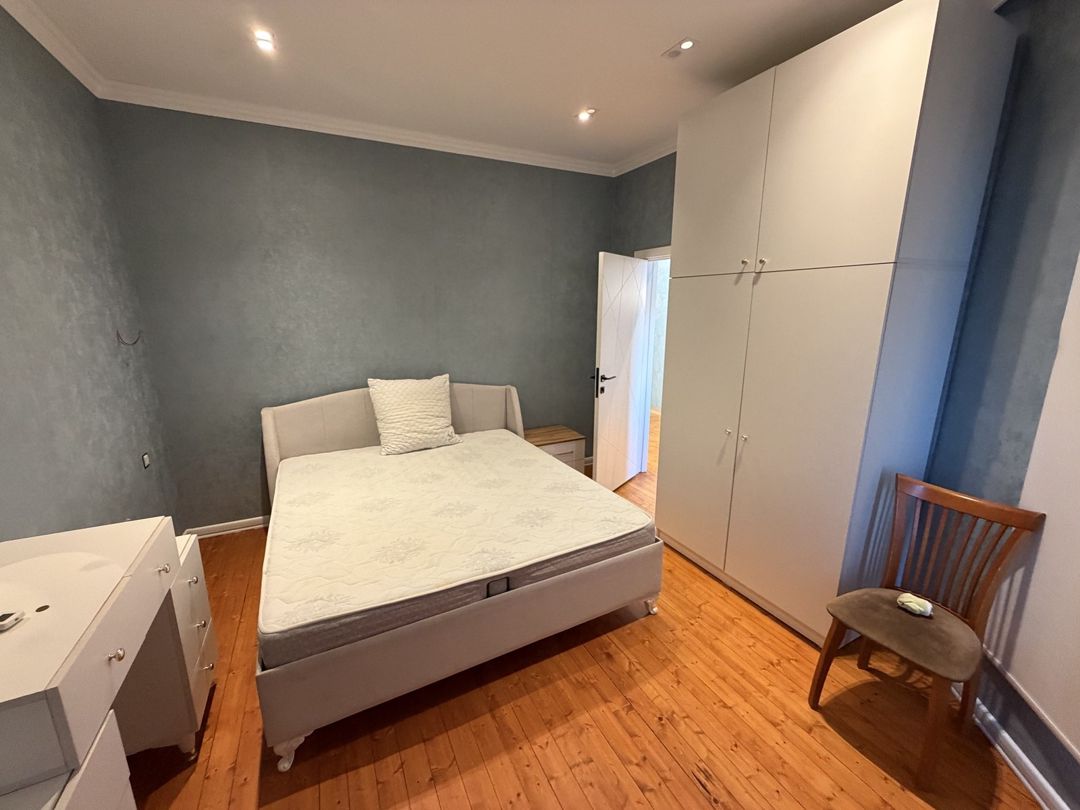 Satılır 5 otaqlı həyət evi/bağ evi 200 m² — Ev, villa, Bakı (9)