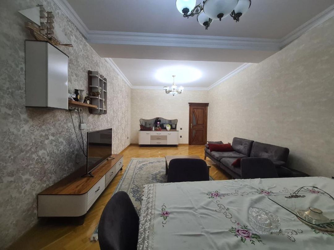 İcarəyə verilir 3 otaqlı yeni tikili 150 m² — Mənzil, Bakı (2)