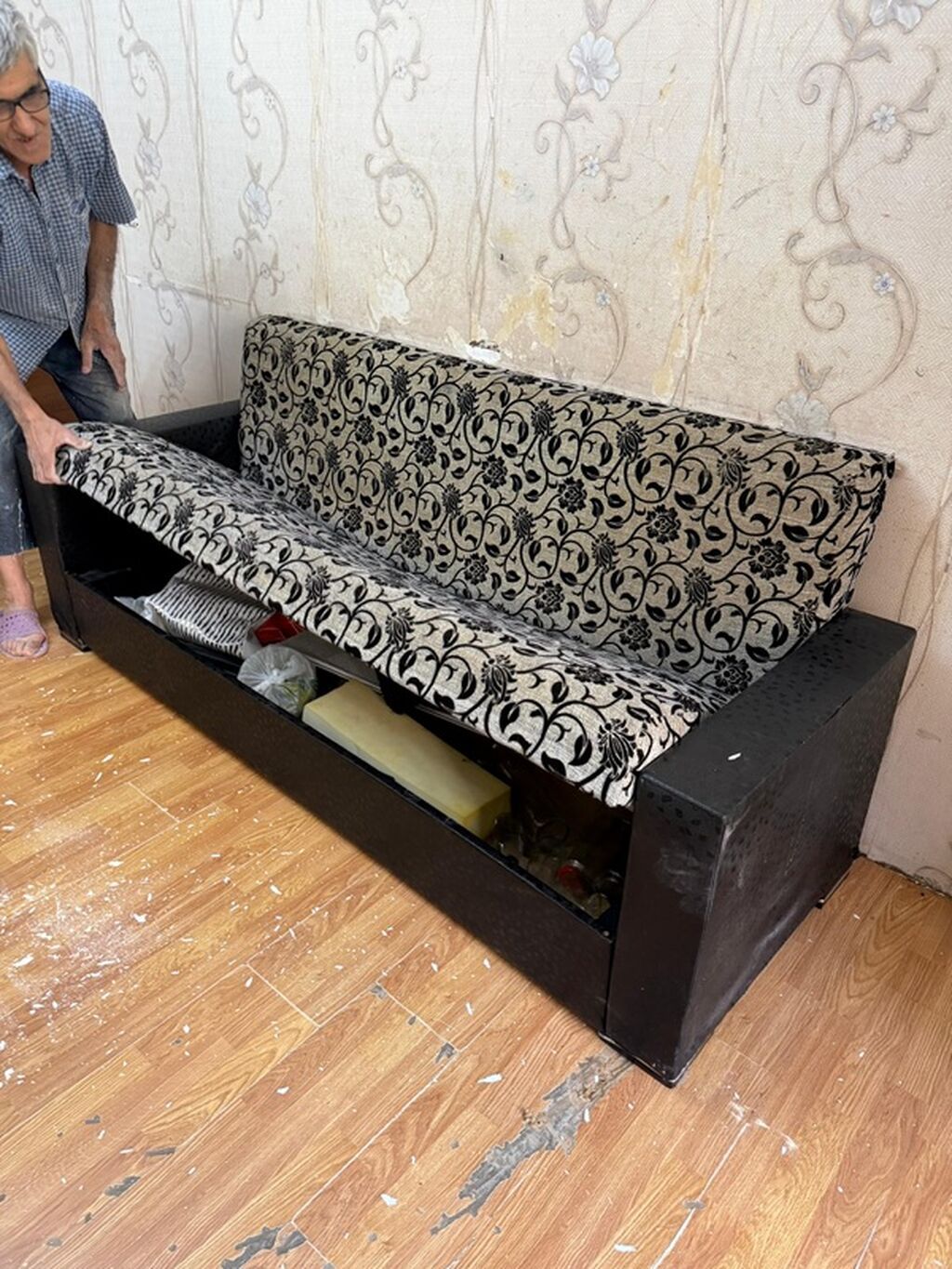 Salam. Divan kreslo satılır. Olduğu Üçün Qiymət Endirildi — Yumşaq mobilya dəstləri, Bakı (3)