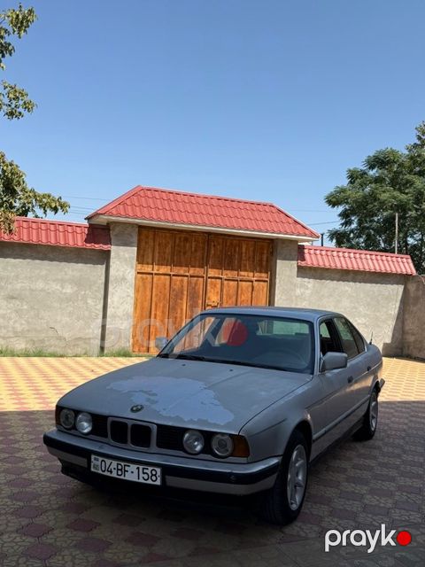 BMW 520, 2.0 L, 1990 il, 269 000 km