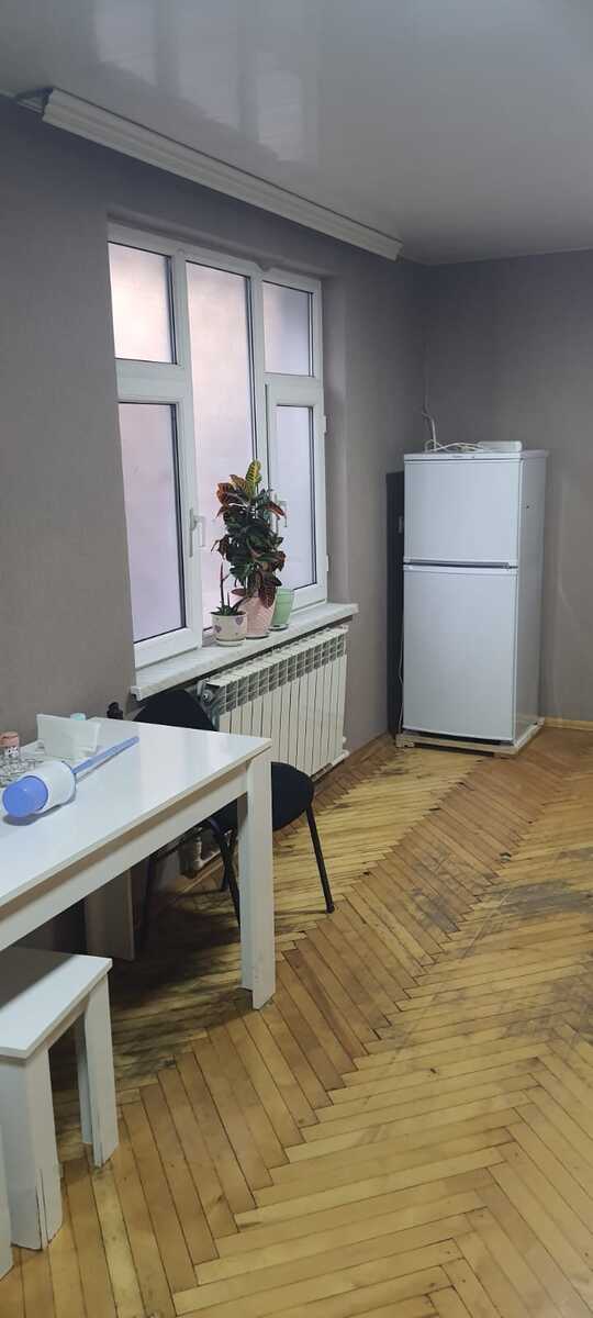 İcarəyə verilir 4 otaqlı köhnə tikili 100 m² — Mənzil, Bakı (6)