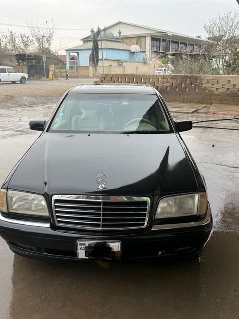 Mercedes C 230, 2.3 L, 1998 il, 271 465 km — Saatlı