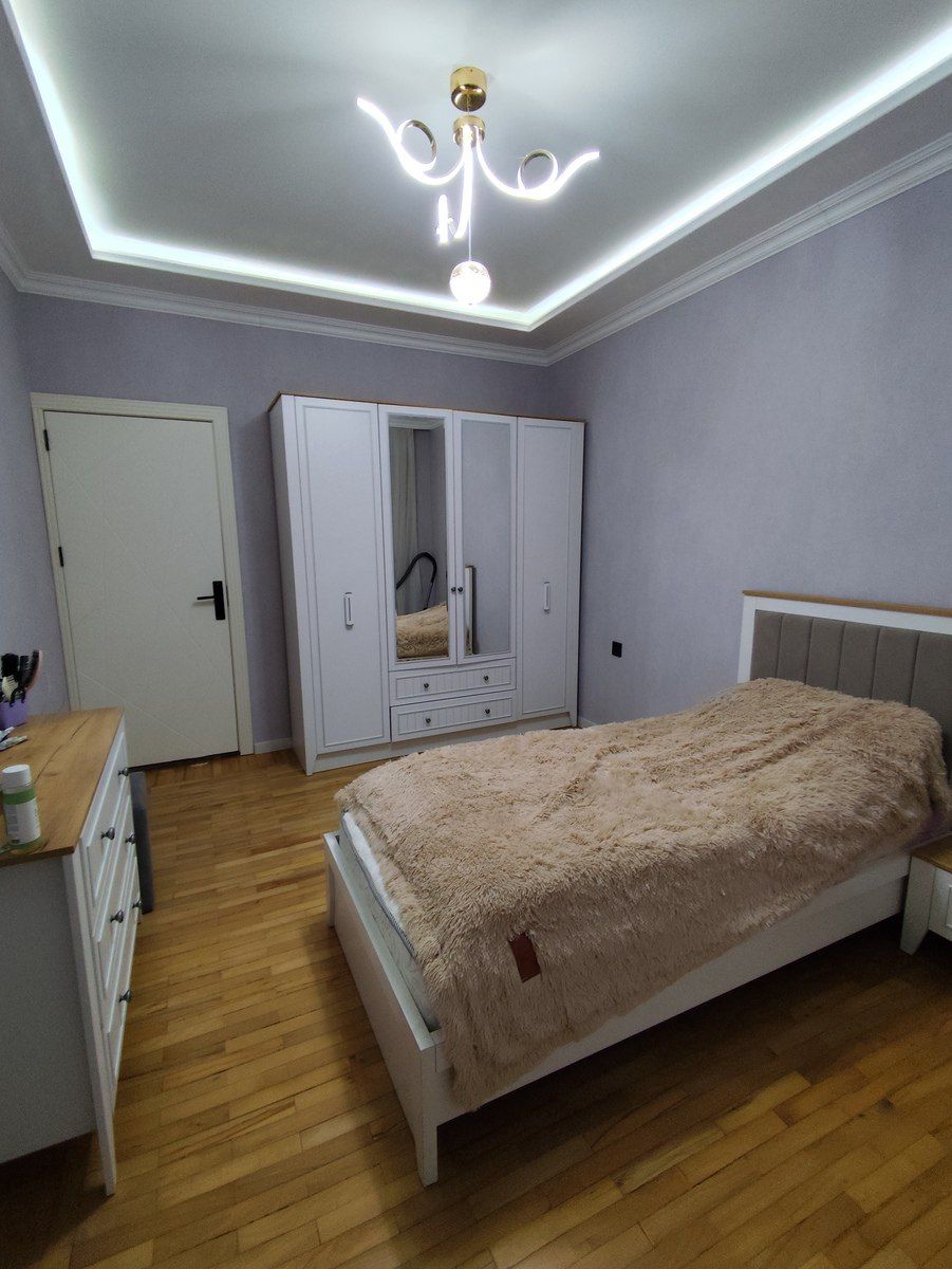 Satılır 4 otaqlı köhnə tikili 100 m² — Mənzil, Bakı (11)