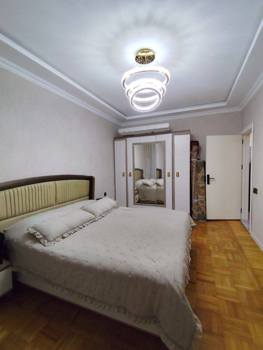 Satılır 4 otaqlı köhnə tikili 100 m² — Mənzil, Bakı (8)