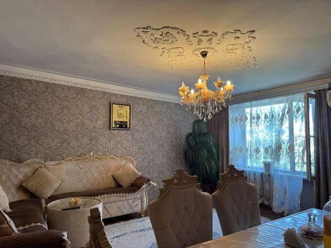 Bakı, Binəqədi qəs., 3 otaqlı, Köhnə tikili, m. Gənclik, 75 kv. m — Bakı