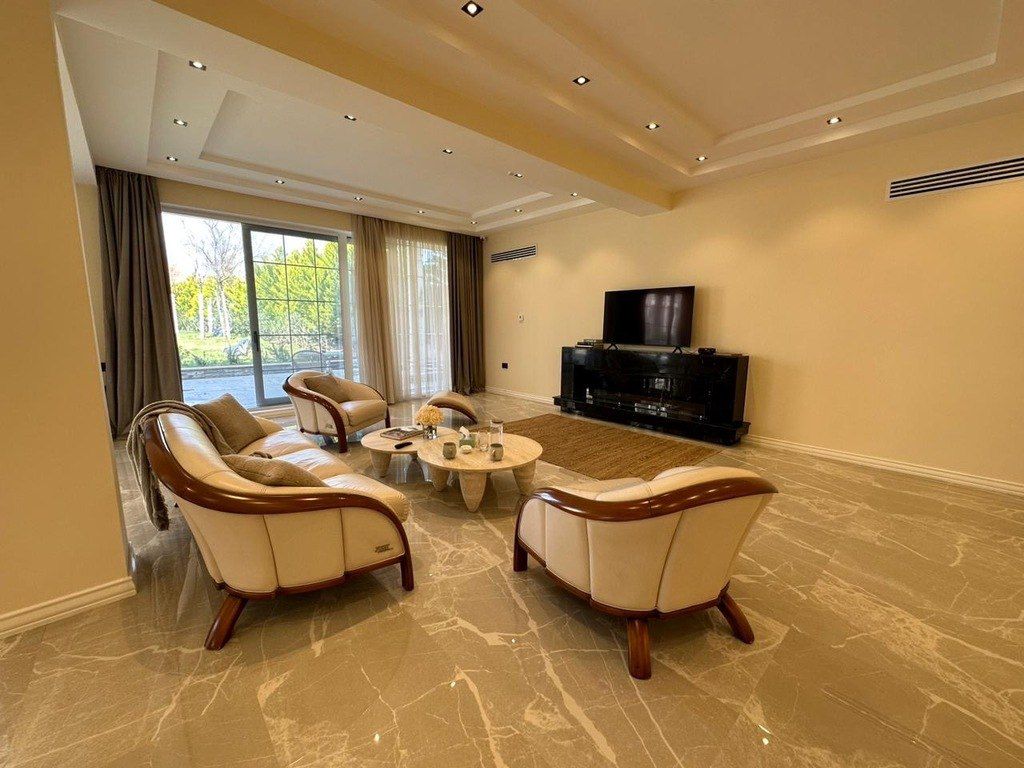 İcarəyə verilir 8 otaqlı həyət evi/bağ evi 600 m² — Ev, villa, Bakı (12)