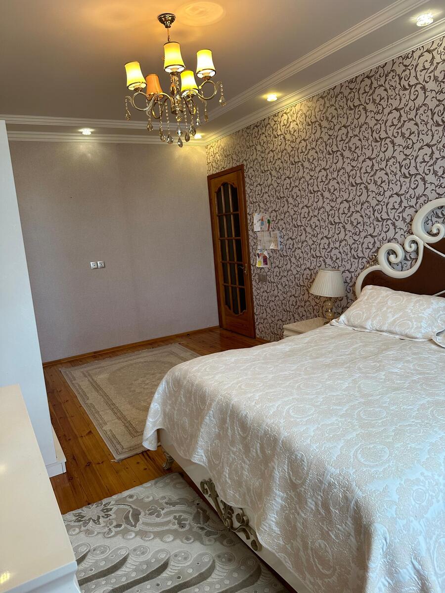 Satılır 4 otaqlı köhnə tikili 100 m² — Mənzil, Bakı (6)